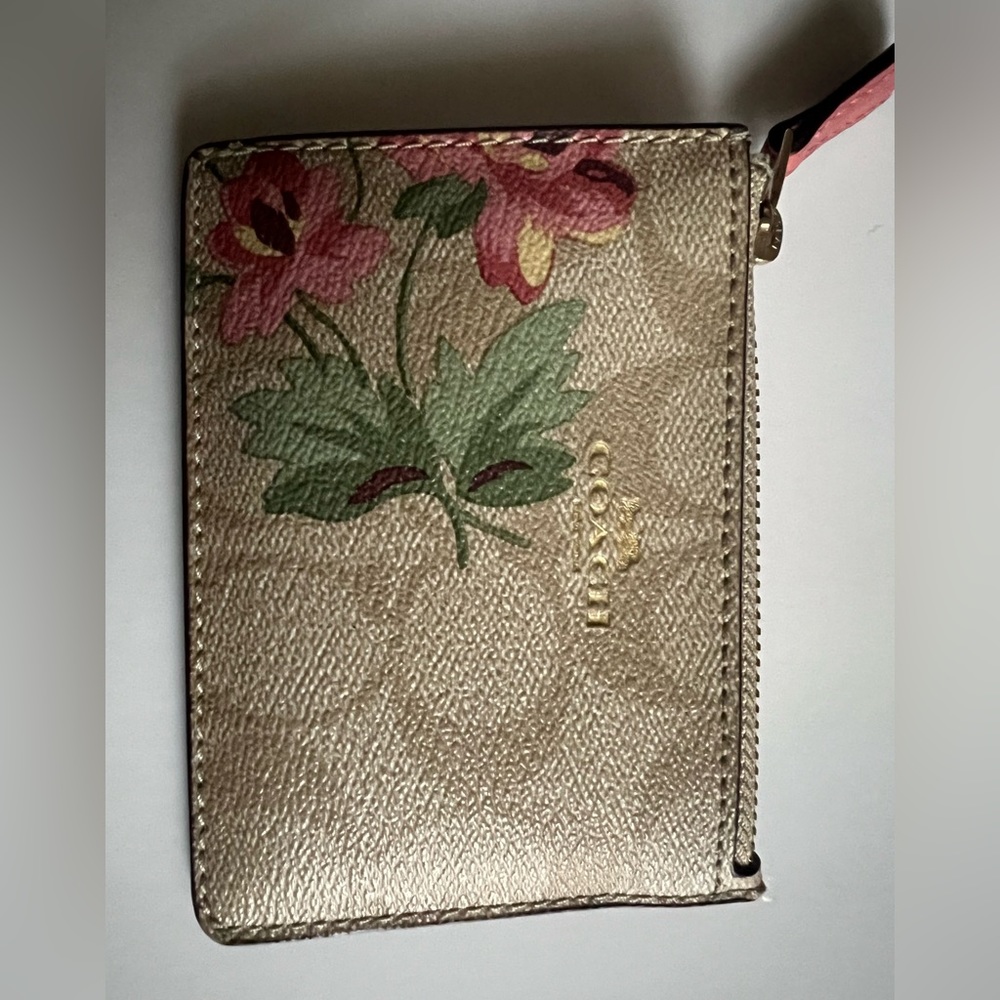 Coach Mini SkinnyWallet